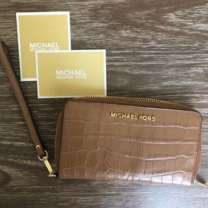 Michael Kors Wallet Wristlet BRAND NEW